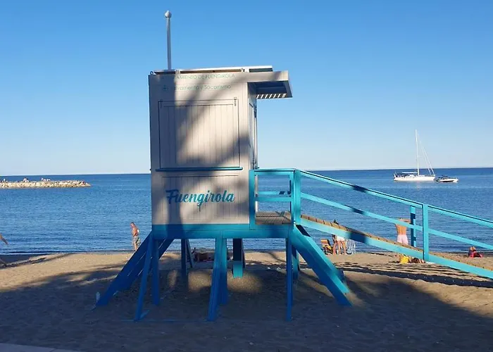 דירה Seafront With Pool פואנגירולה