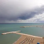 Seafront With Pool Apartment *