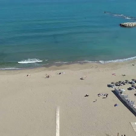 Seafront With Open-air Heated Pool Fuengirola