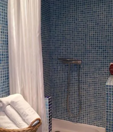 Seafront With Open-air Heated Pool Appartement *