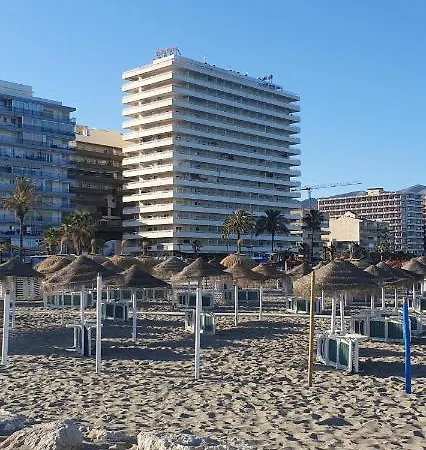 Seafront With Pool * פואנגירולה