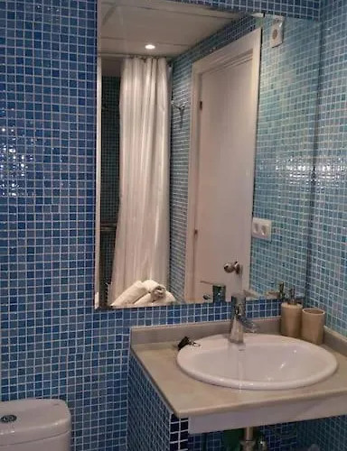 Seafront With Pool Daire