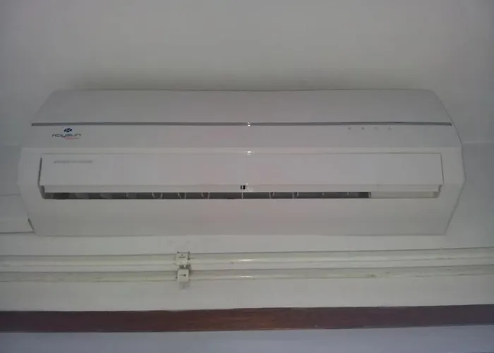 Seafront With Pool Daire