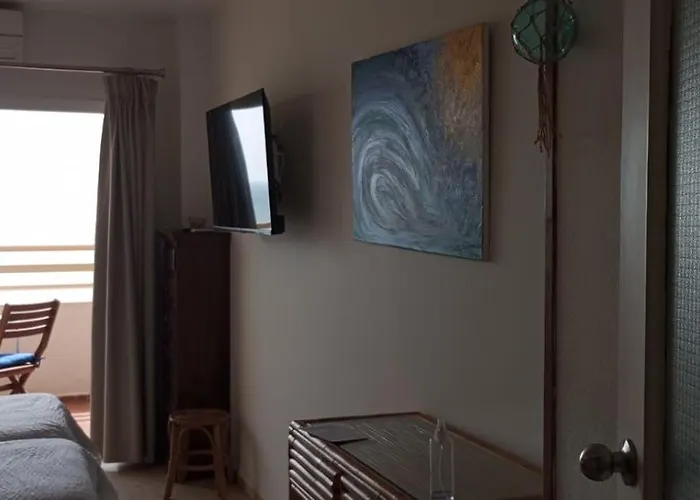 Daire Seafront With Pool *